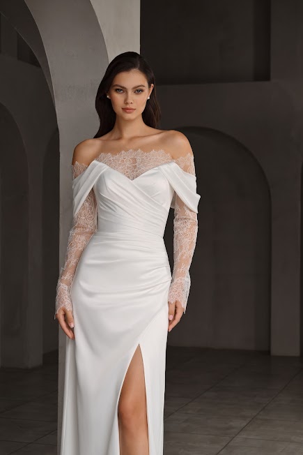 Свадебное платье Valery с кружевом